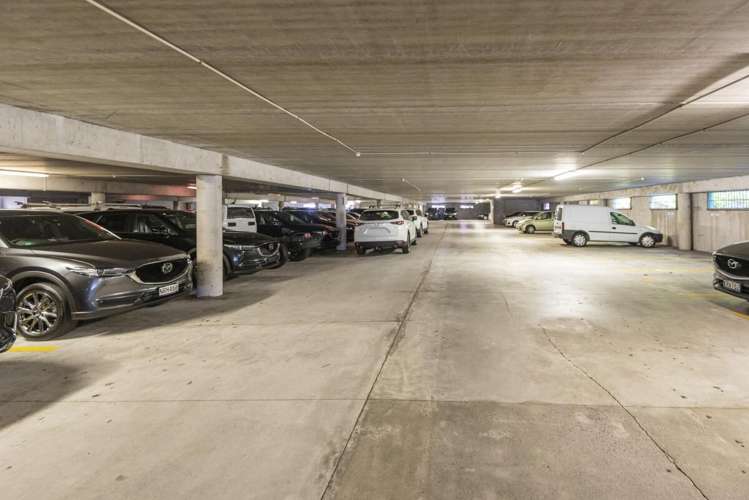 Unit C, 7-19 Croftfield Lane Wairau Valley_5