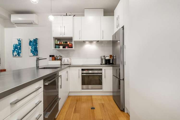 206/64 Surrey Crescent Grey Lynn_5