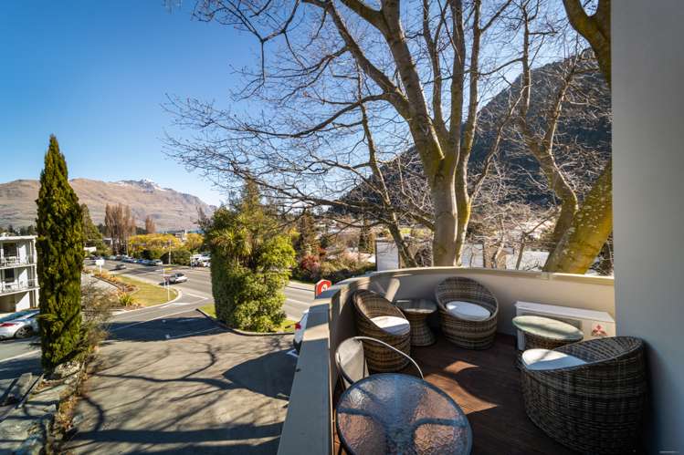 10/19 Gorge Road Queenstown_15