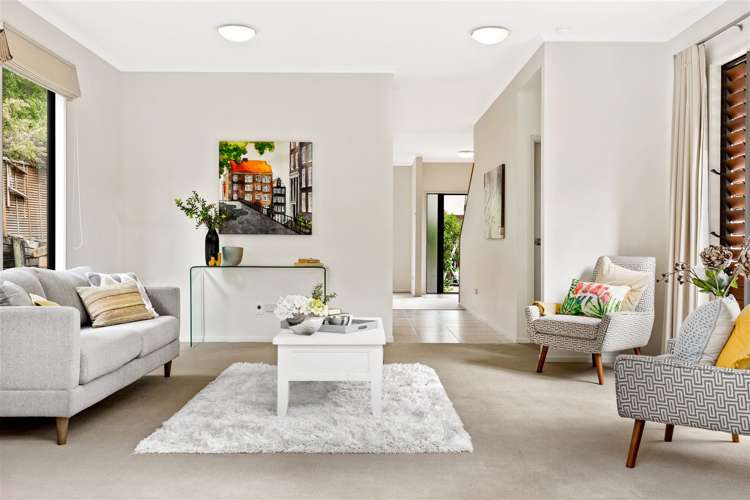 42 Greenbough Lane Greenhithe_3