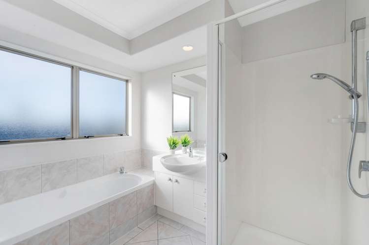 7 Corta Bella Place Golflands_25