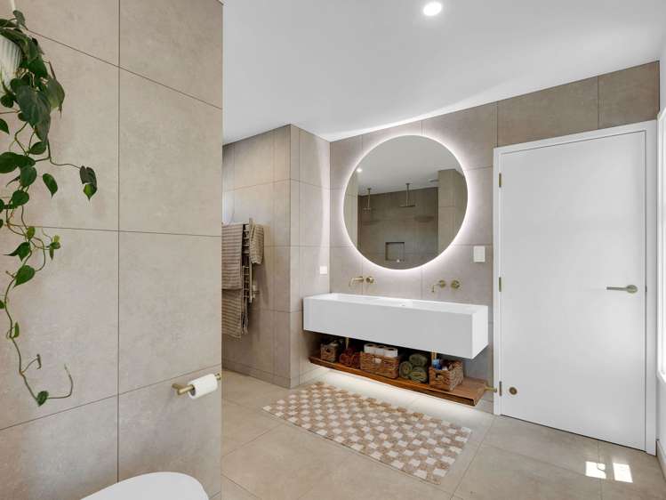 2 Taeore Lane Raglan_27