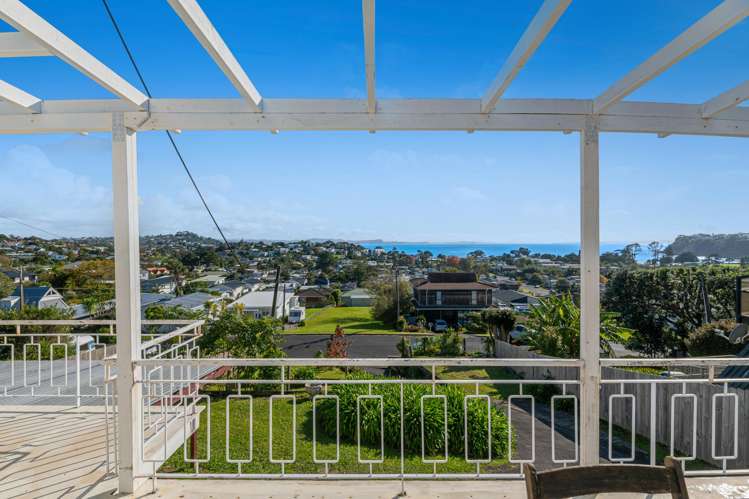 43 Surf Road Stanmore Bay_6