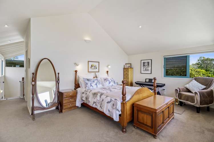 6 Joydon Place Stanmore Bay_11