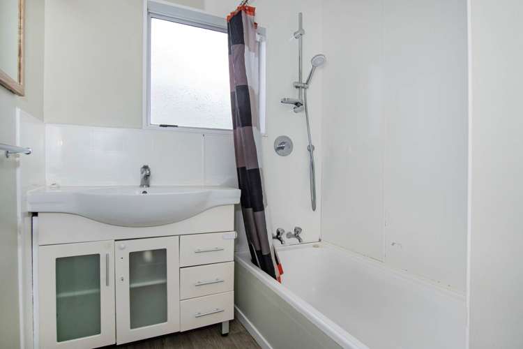 1/6 Bloomfield Place Onerahi_6
