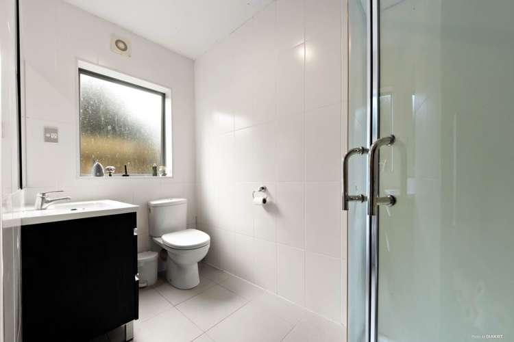 45a Kelwyn Road Kelston_12