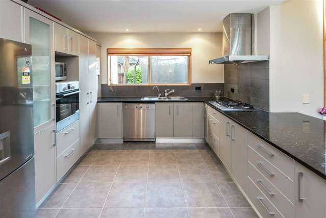 10 Chard Place Flat Bush_4