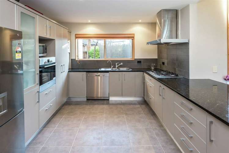 10 Chard Place Flat Bush_4