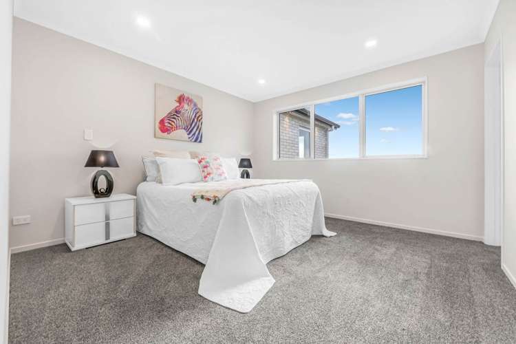 18 Bushfield Drive Flat Bush_15