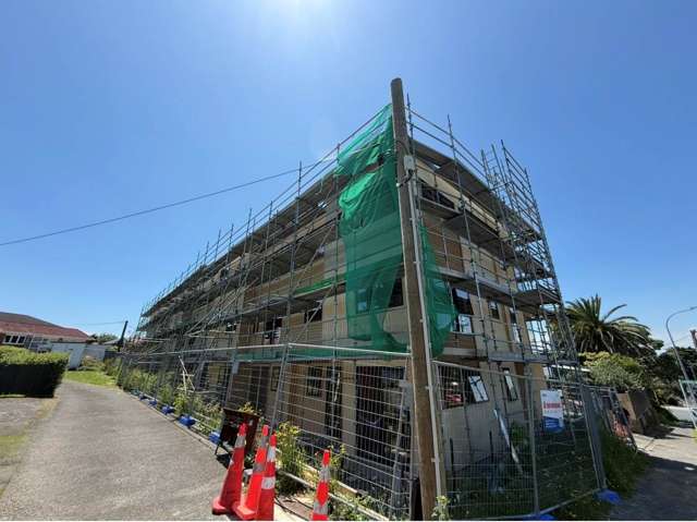 Prime Corner Home in the Heart of New Lynn