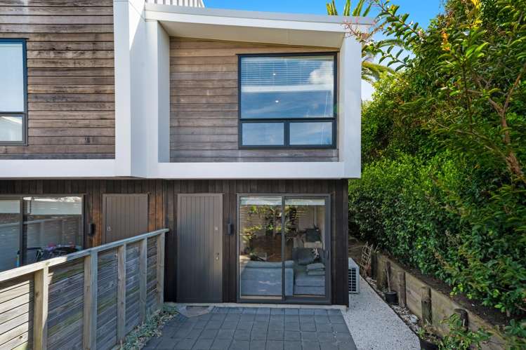 14/4 Glen Atkinson Street_5