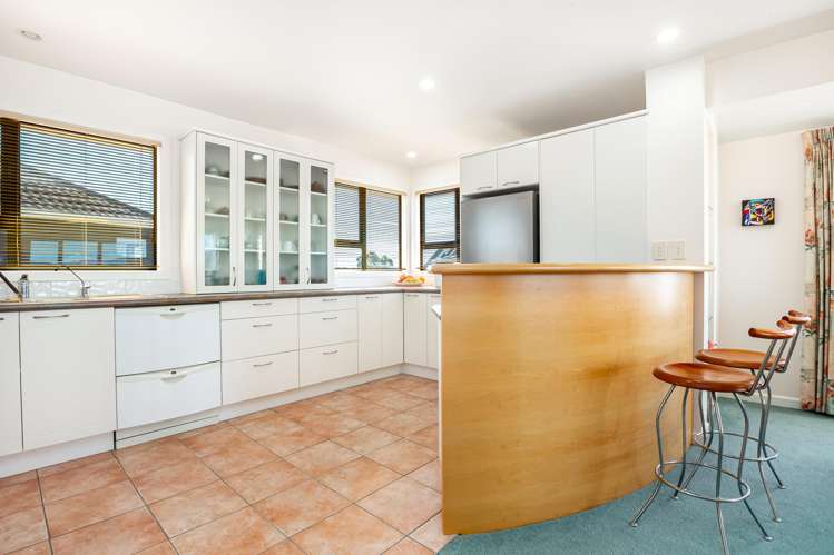 6 Tamahine Street Maupuia_7