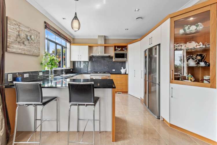 4 Armstrong Farm Drive East Tamaki Heights_10