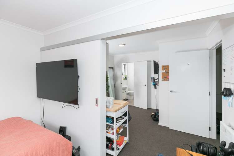 1/2 Palmerston Street Hamilton Central_8