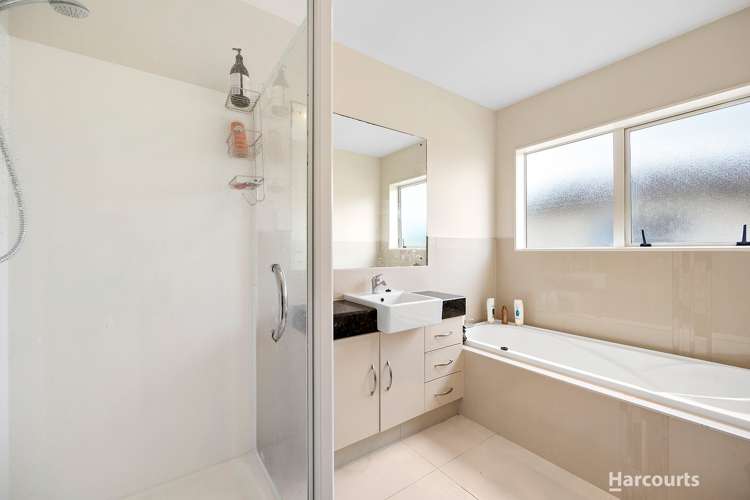 24 Ravello Rise Flat Bush_12