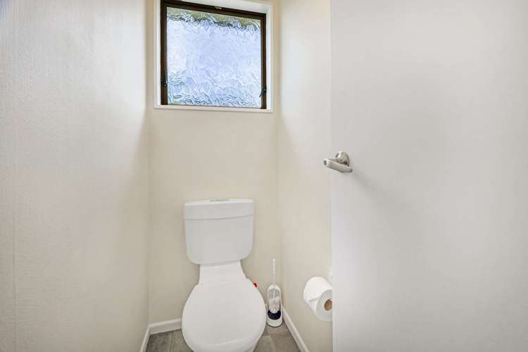 142 Holborn Drive Stokes Valley_11