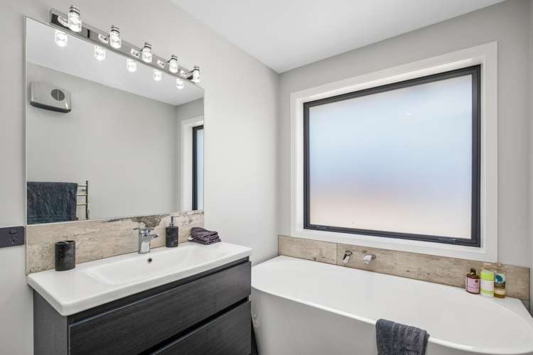 45 Larch Crescent Alexandra_12