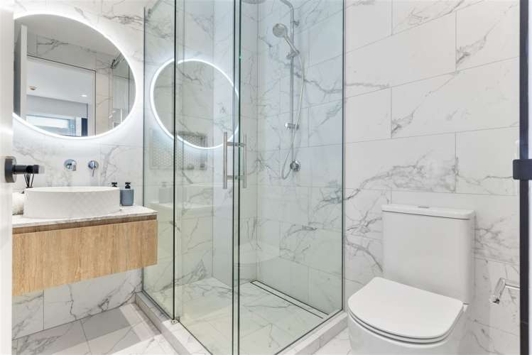 2.05/110 Kitchener Road Milford North Shore City Houses for Sale