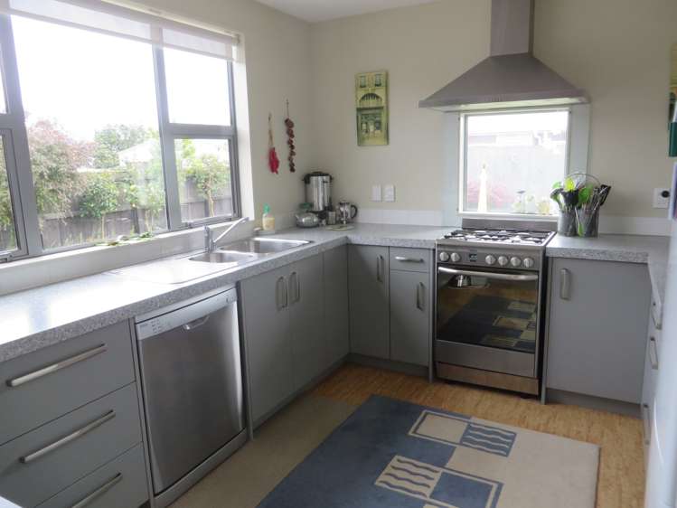 1/9 Fuller Close Levin_4