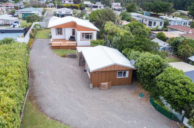 23 Raukawa Street Himatangi Beach_3