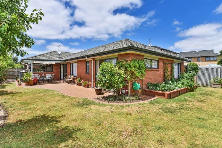 6 Aberdeen Crescent Wattle Downs_10