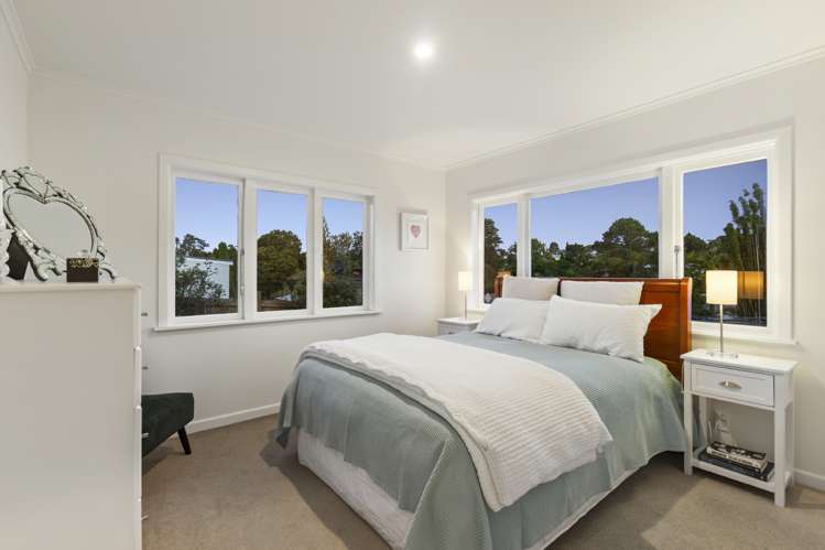 9 Eskdale Road Birkdale_5