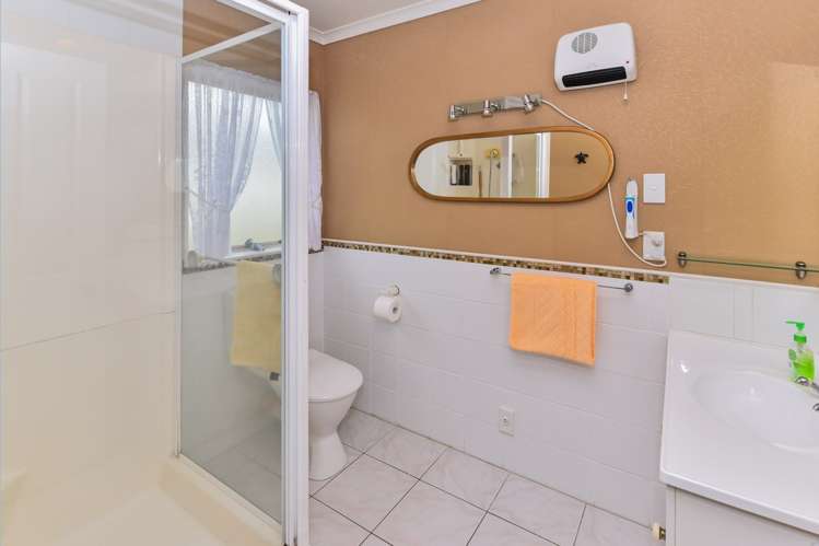 25 Tington Avenue Wattle Downs_17