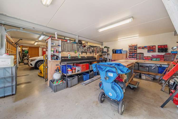 62 Kiriwai Road Paremata_28