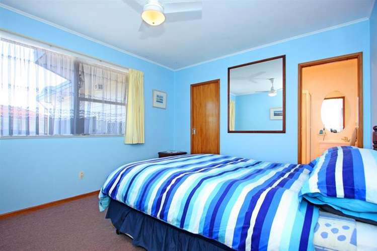 37 Heybridge Street Manurewa_4