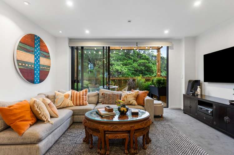 4/6 Makara Road_3
