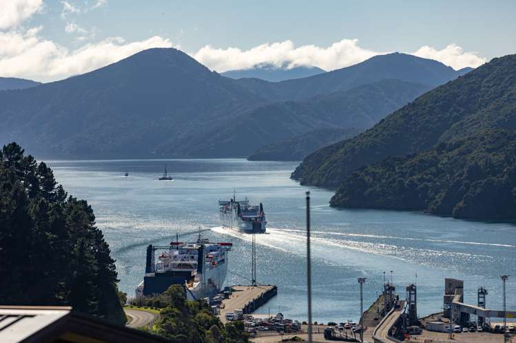 33 Harbour View Heights Picton_14