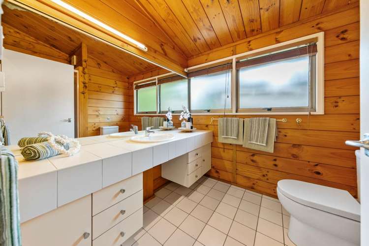 204 Shaw Road Oratia_14