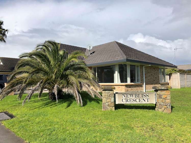 102 Moyrus Crescent East Tamaki Heights_16