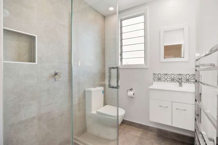 7 Mount Roskill Road Mt Roskill_10