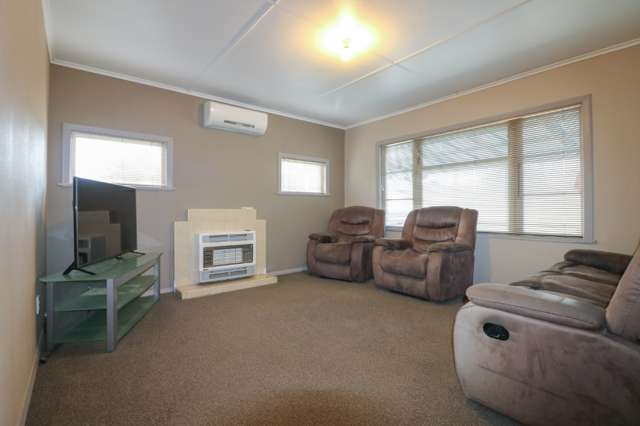 12 Keith Elliott Street Feilding_4