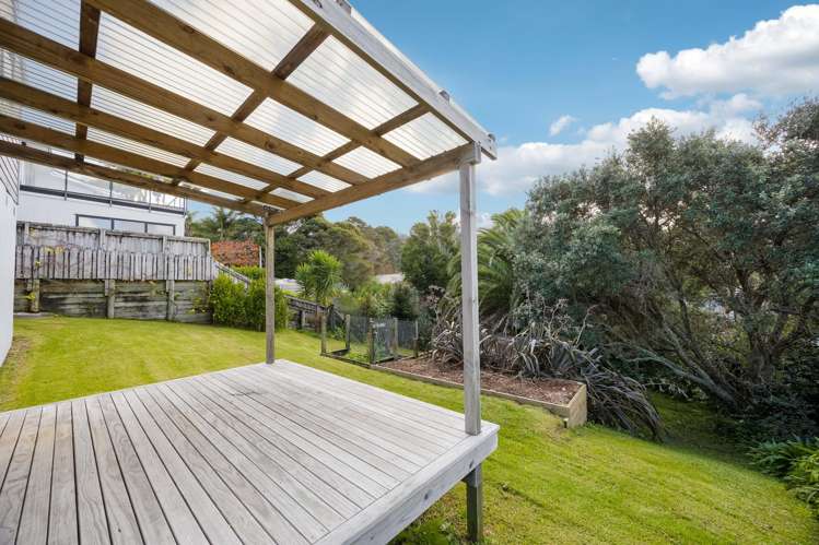 40 Elliston Crescent Stanmore Bay_11
