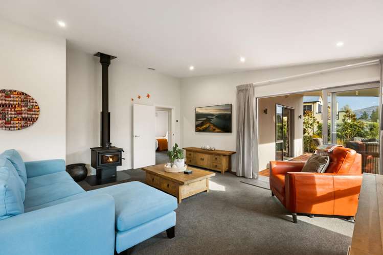 20 Searle Drive_5