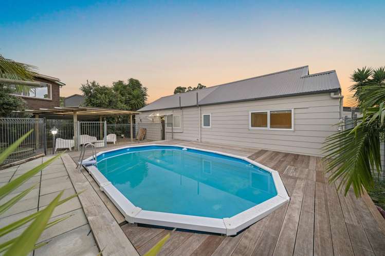 16 Malvina Place Bucklands Beach_11