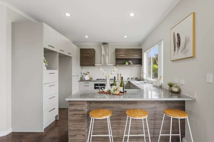 20 Savina Court Flat Bush_13