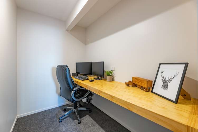 38 Millstream Drive Lincoln_12