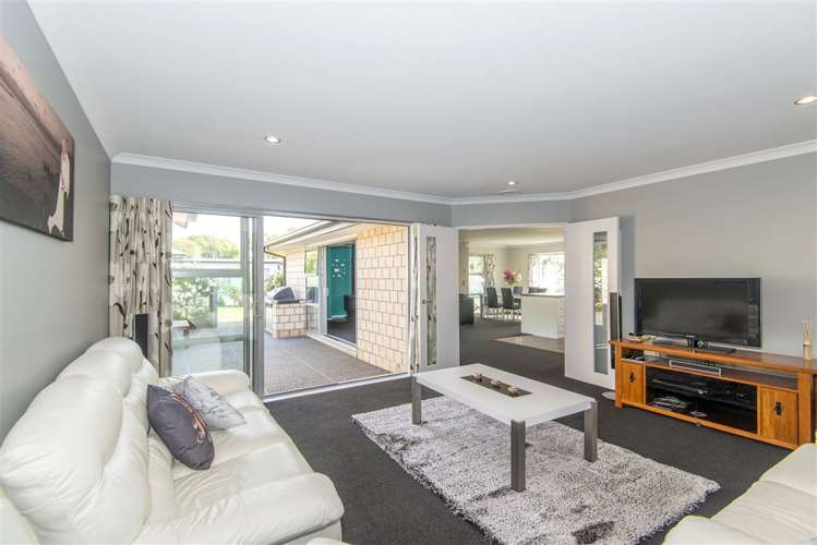 4 Riverside Way Amberley_14