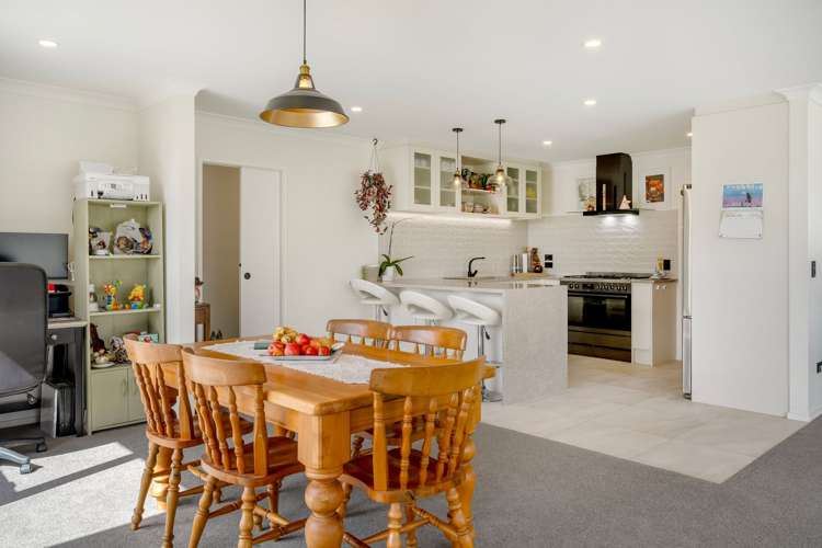 47 Summers Road Darfield_13