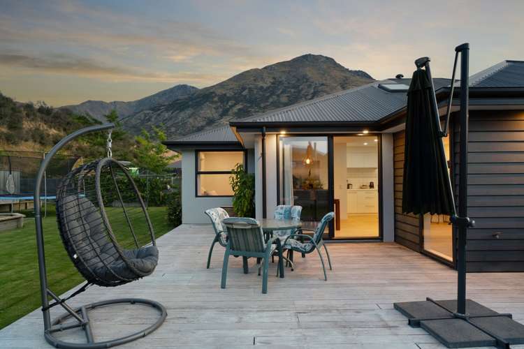 88 Risinghurst Terrace Lower Shotover_5