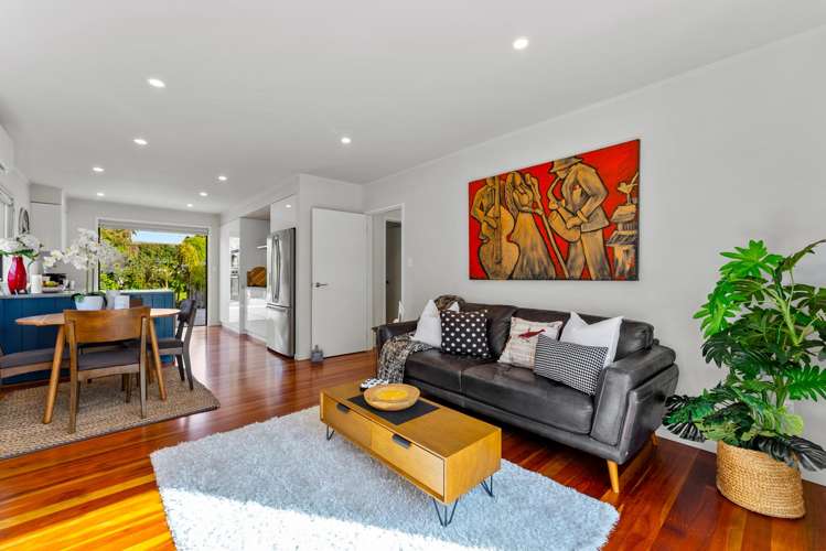 9 Grainger Road Te Atatu South_13