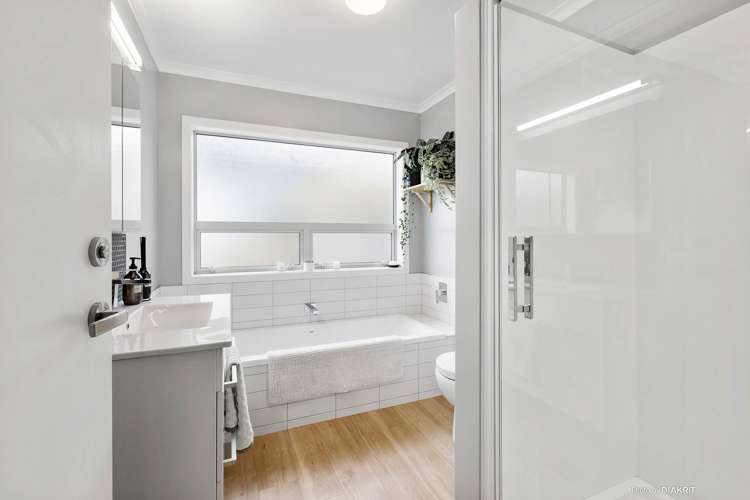 8 Spitfire Place Newlands_13