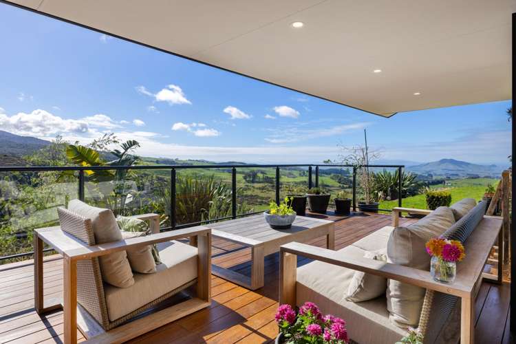 412 Pekanui Road Puketotara_37