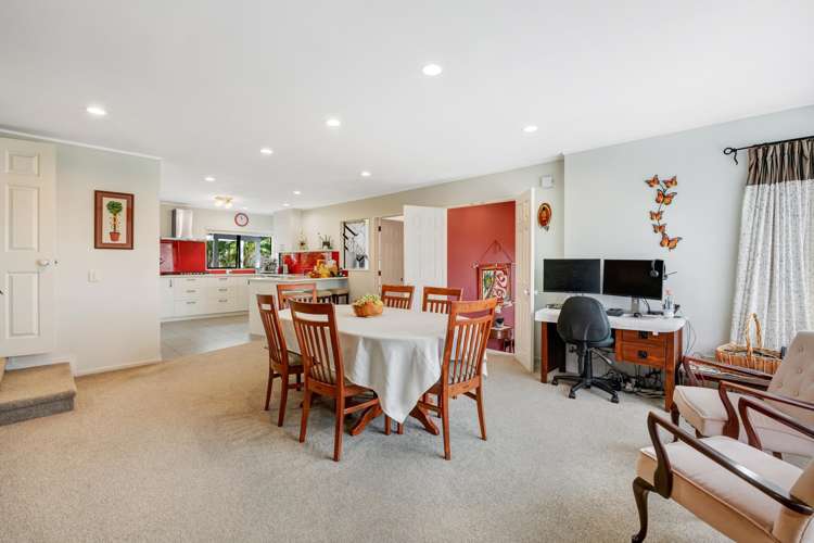 3 Sandpiper Grove Unsworth Heights_17