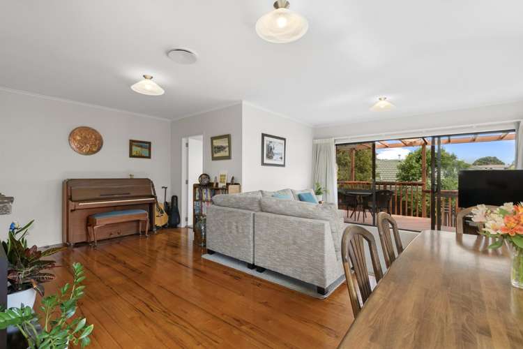 25 Matua Road Matua_6