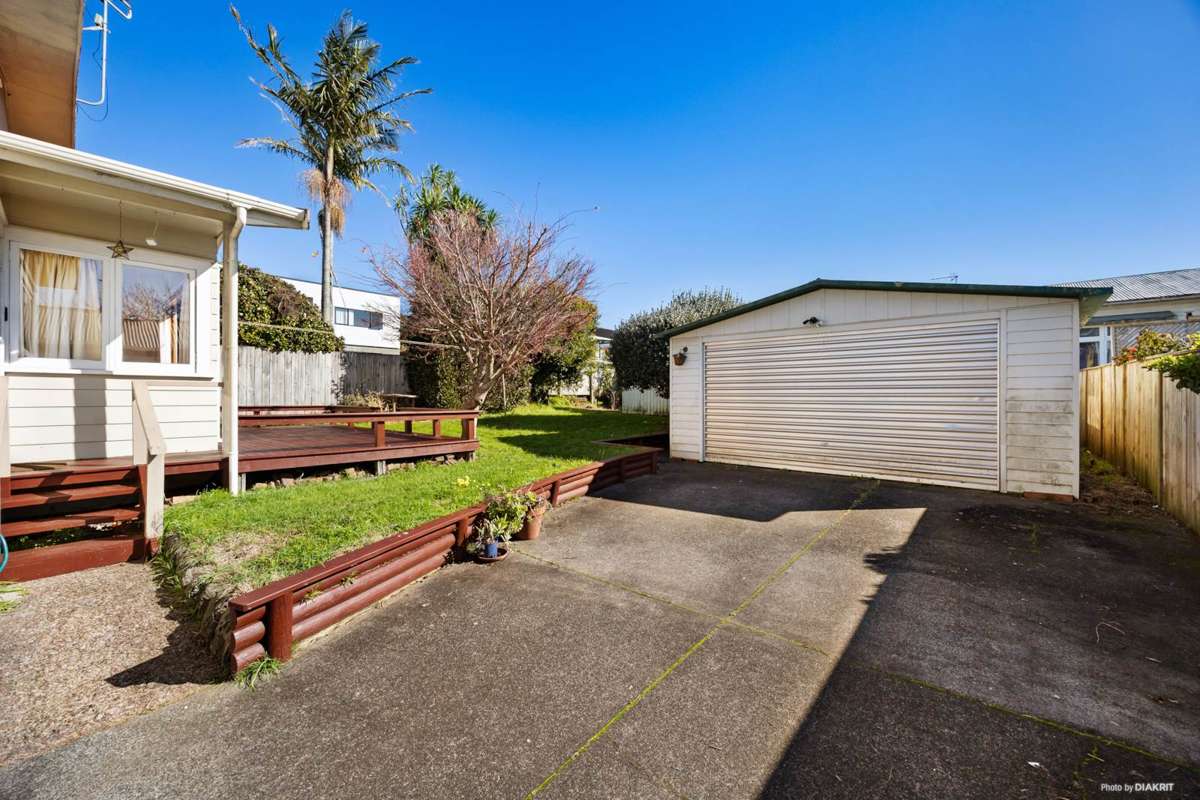 60 Asquith Avenue_5