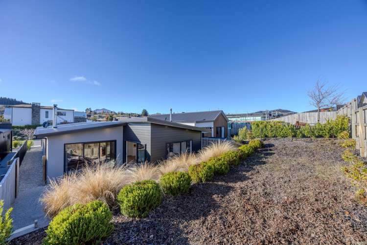 207 Aubrey Road Wanaka_21